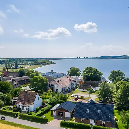 - Strandkorb Alt Reddevitz